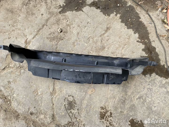 Воздуховод радиатора Bmw F20 f21 f30 f31