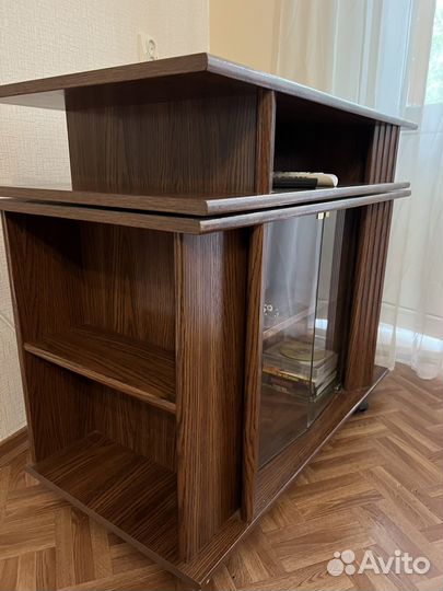 Тумба под тв ю