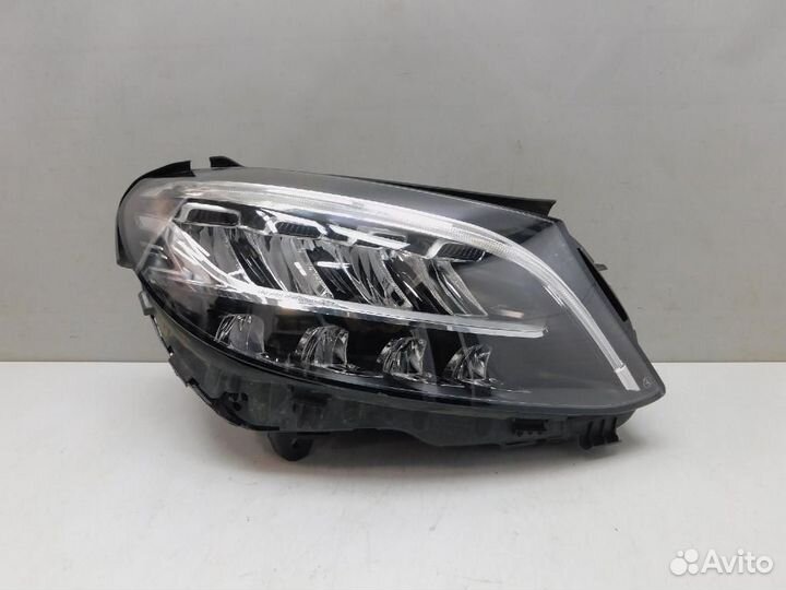 Фара правая Mercedes-Benz C-Class