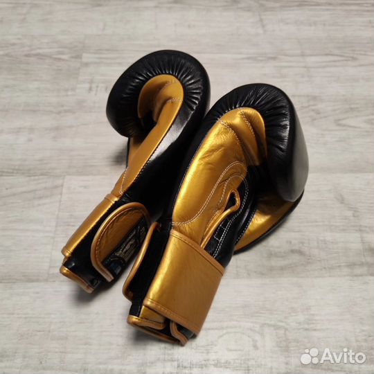 Перчатки боксёрские Leaders Professional 12 oz