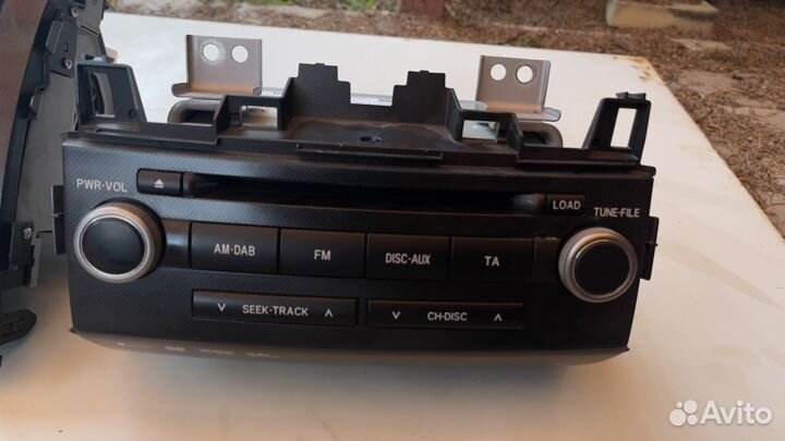 Головное устройство JBL Toyota Land Cruiser 200