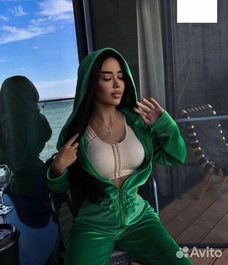 Комбинезон женский