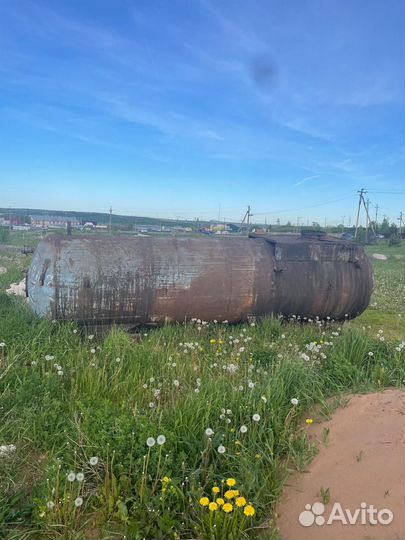 Емкость металлическая восьмикубовая, толстостенная