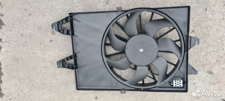 Диффузор вентилятора радиатора охлаждения в сборе