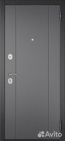 Стальная дверь в квартиру