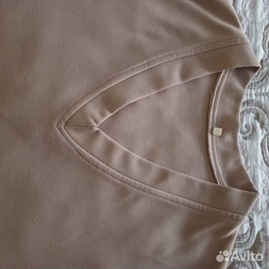 Продам женскую одежду