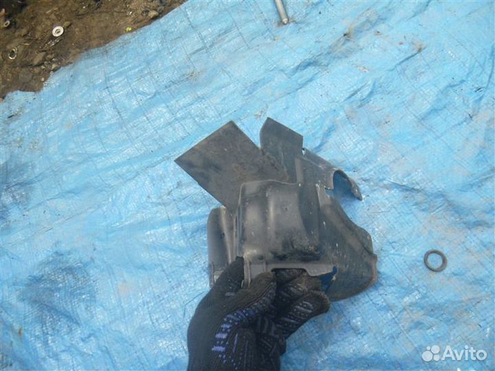 Пыльник рулевой рейки передний левый Bmw 535 E60