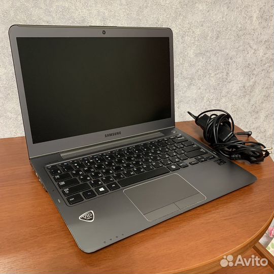 Ноутбук Samsung np530u3c