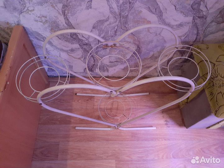 Подставка для цветов