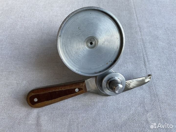 Закаточная машинка для жестяных банок эксклюзив