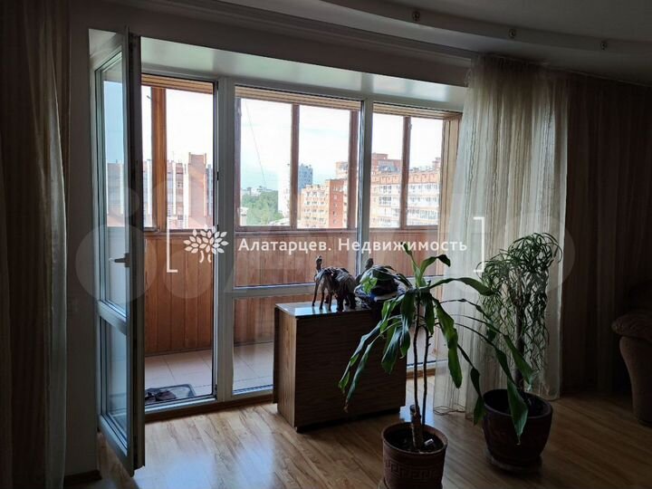 4-к. квартира, 113 м², 9/10 эт.