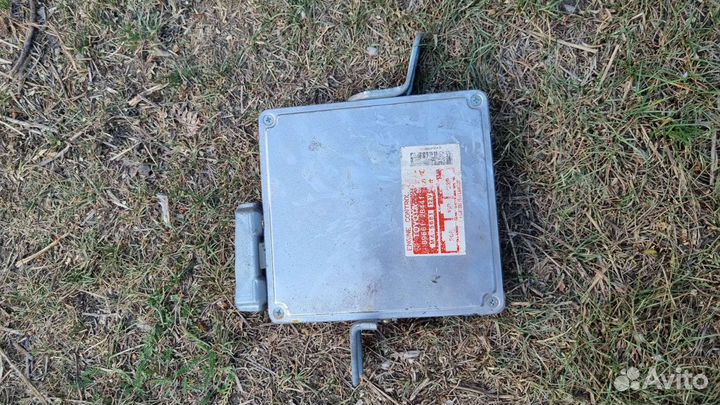 Контроль двигателя Toyota Corona T 190 панель