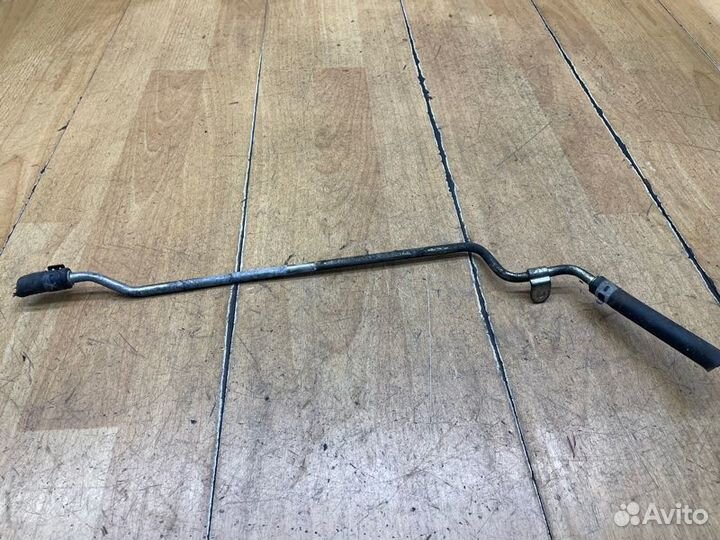 Трубка охлаждения дроссельной заслонки Opel Vectra