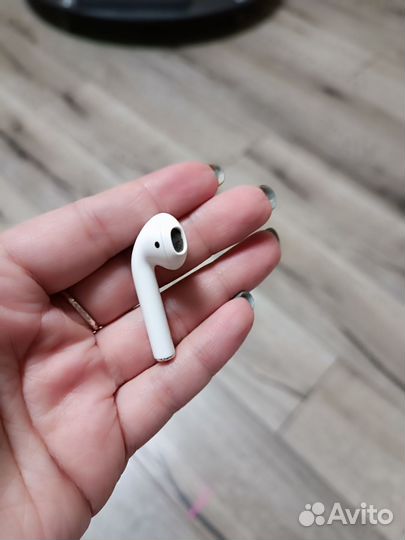 Беспроводные наушники apple airpods