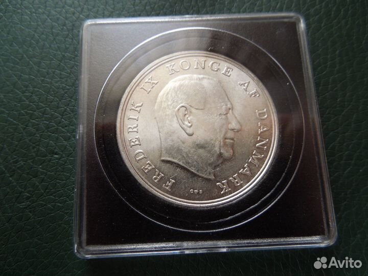 Юбилейное серебро Дании 2,5,10 крон