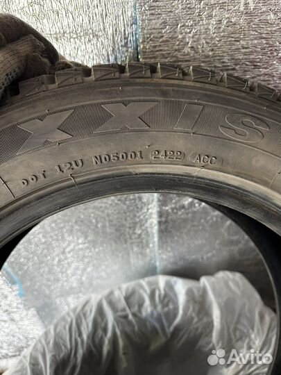 Maxxis NP5 Premitra Ice Nord 235/55 R18 104T