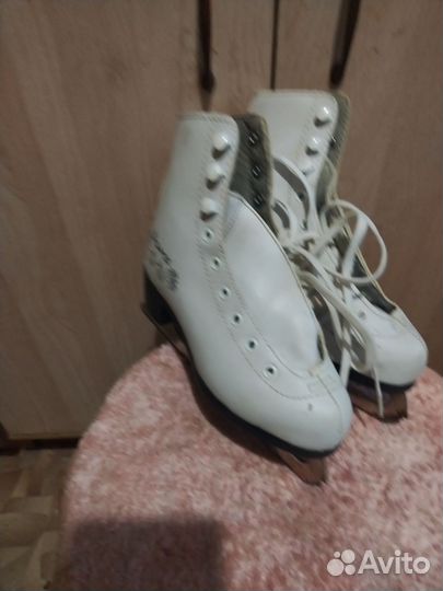 Коньки фигурные