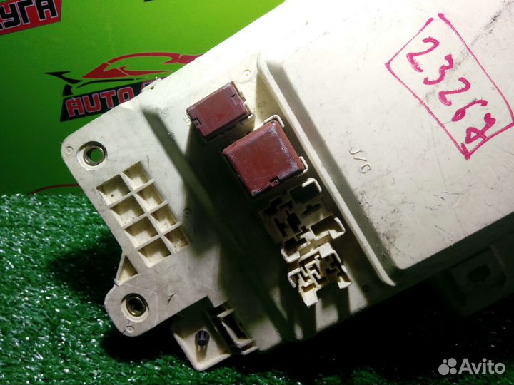 Блок предохранителей toyota,lexus,toyota, lexus FZ