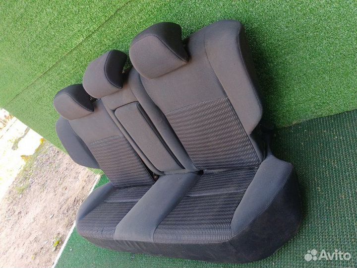 Сиденье заднее Mitsubishi Lancer 10 1.6 4A92 АКПП