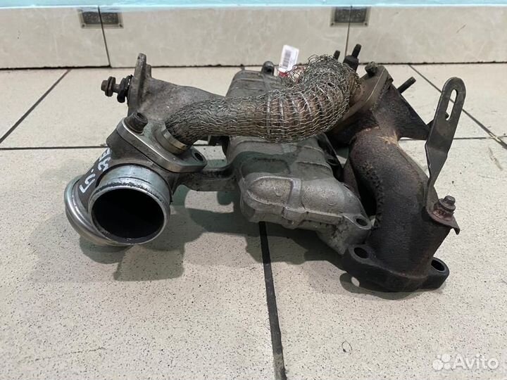 Впускной коллектор Volkswagen Passat B4