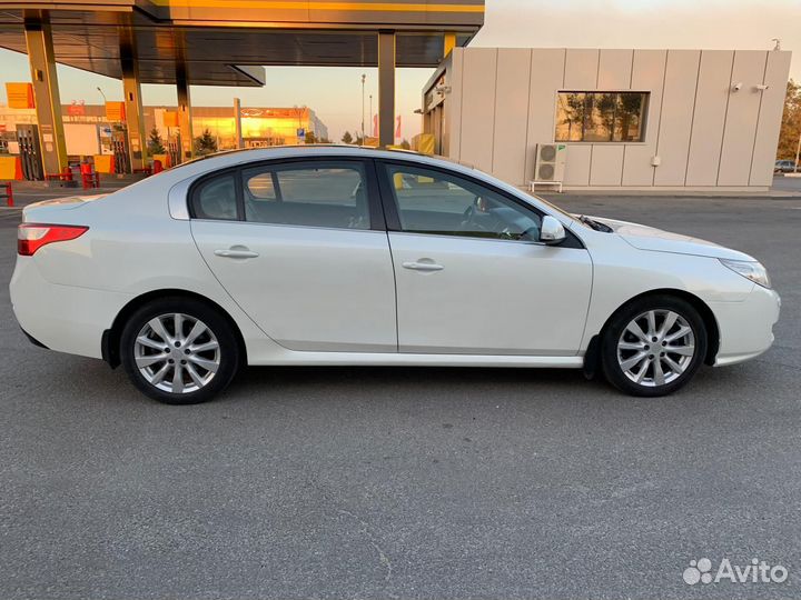 Renault Latitude 2.5 AT, 2011, 273 500 км