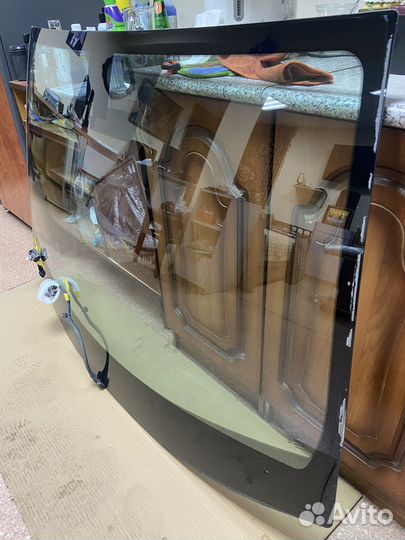 Стекло лобовое Toyota RAV4 XA50 18г-н.в