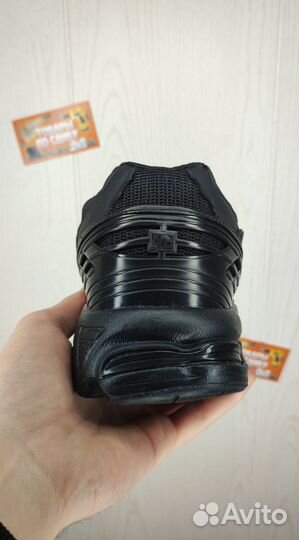 Кроссовки новые ню беленс 1906д