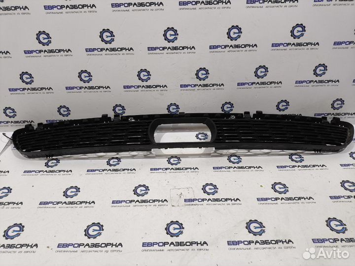 Решетка в бампер передняя Bmw 5 G30 2019