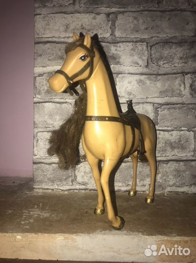 Лошадь игрушка фигурка
