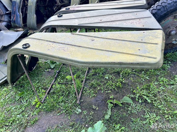 Крыло урал 4320