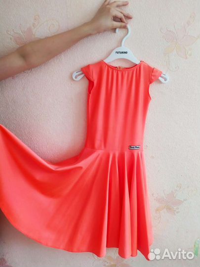 Платье для бальных танцев