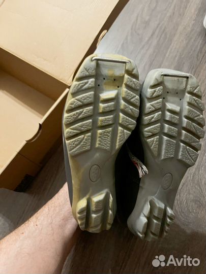 Лыжные ботинки