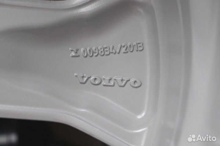 Диски R18 Volvo XC40 оригинал