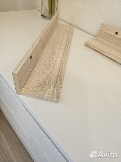 Полка для картин