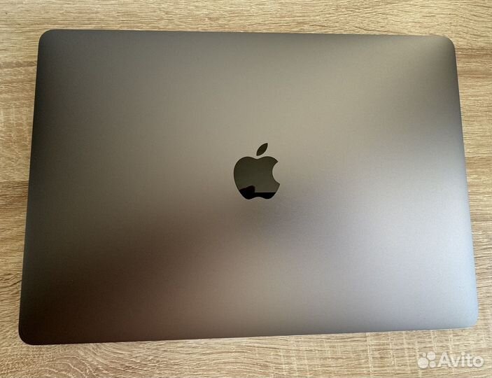 Macbook pro 13 2020 m1 8/512