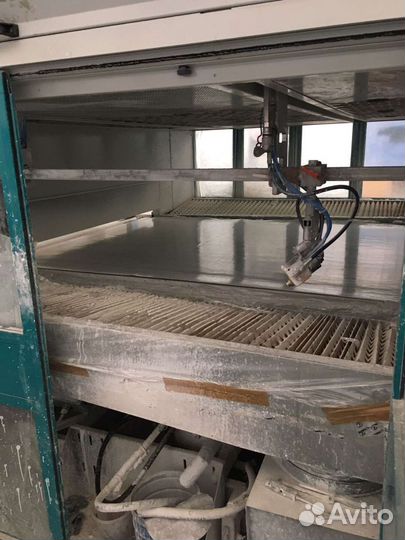 Автоматический покрасочный станок Venjacobs