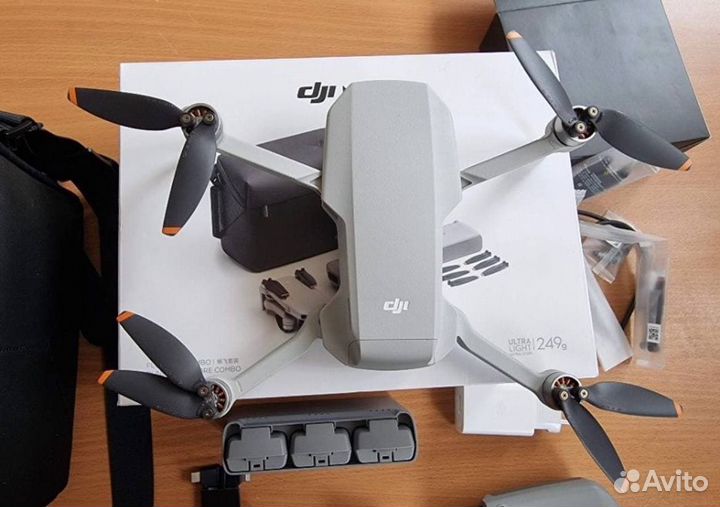 Квадрокоптер Dji Mavic Mini 2 Fly More Combo