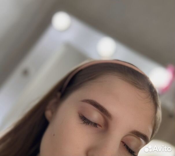 Окрашивание и оформление бровей