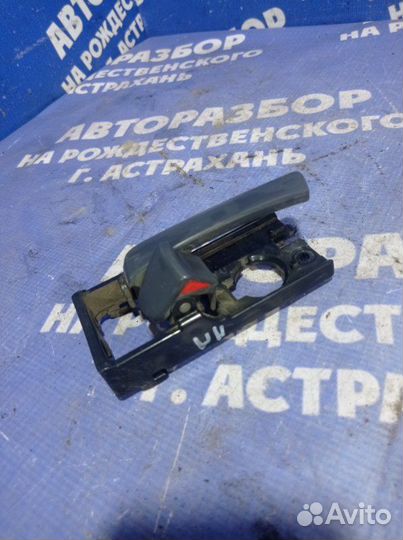 Внутренняя ручка двери Kia Rio 2 хэтчбек 2010