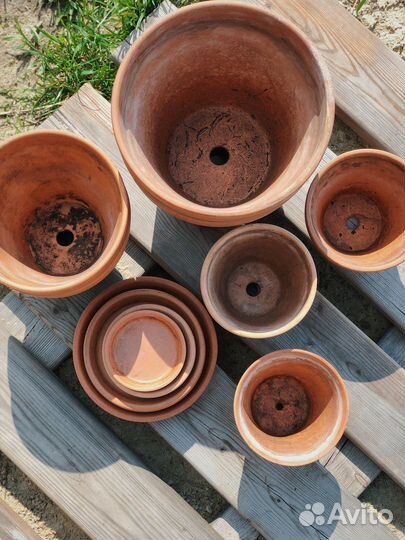 Глиняные горшки для цветов