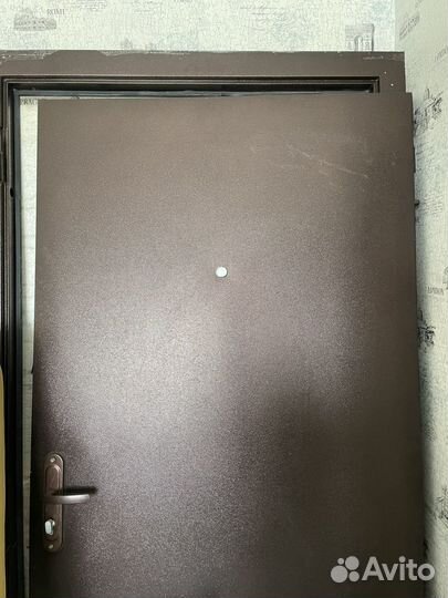 Дверь входная металлическая