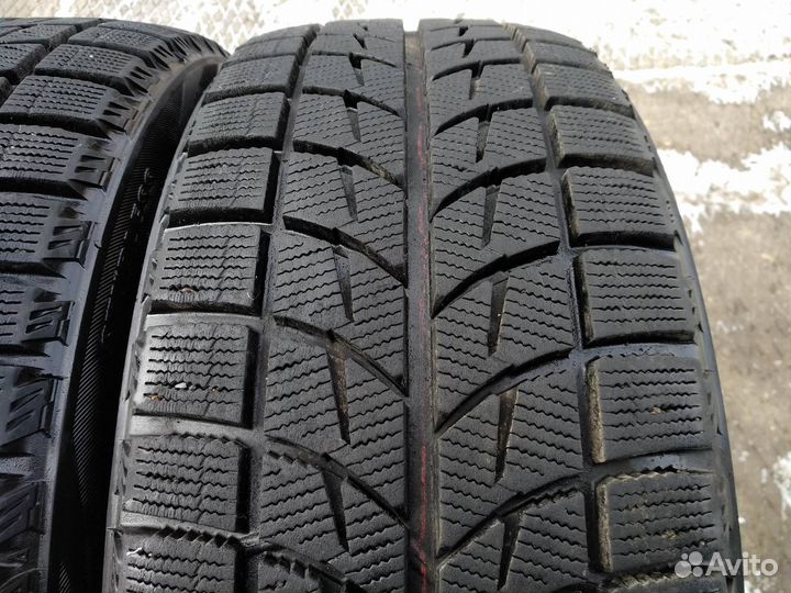 Bridgestone Blizzak WS-60 215/45 R17 87R