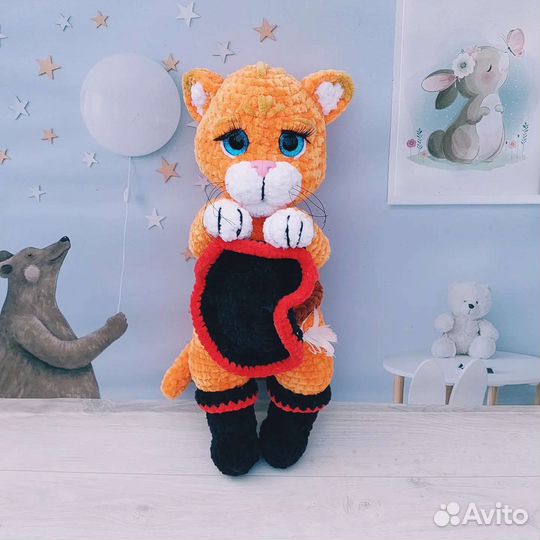 Вязаная игрушка ручной работы