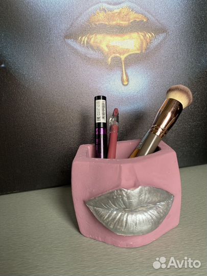 Кашпо органайзер Губы