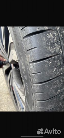 Pirelli P Zero 275/35 R23 108Y