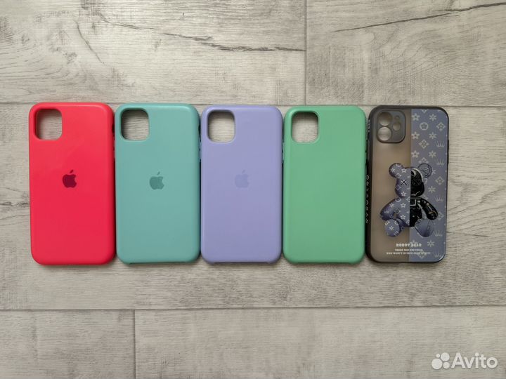 Чехол на iPhone 11