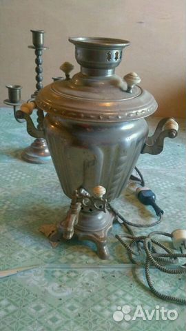 Самовар электрический в рабочем состоянии