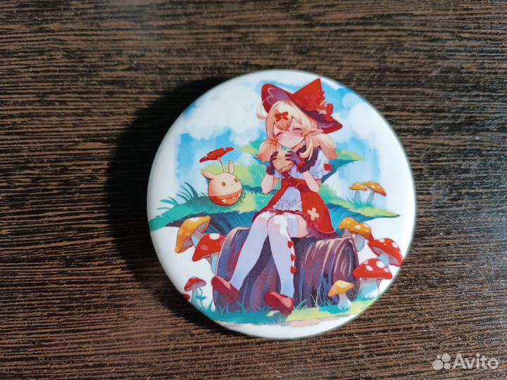 Значок с Кли из Genshin Impact