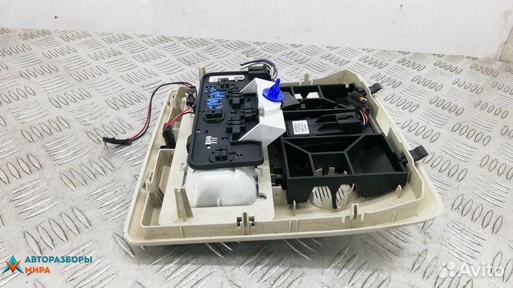 Фонарь салона (плафон) Land Rover рест