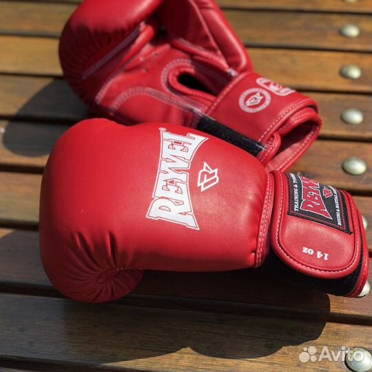 Перчатки боксерские Reyvel Beginning кожзам